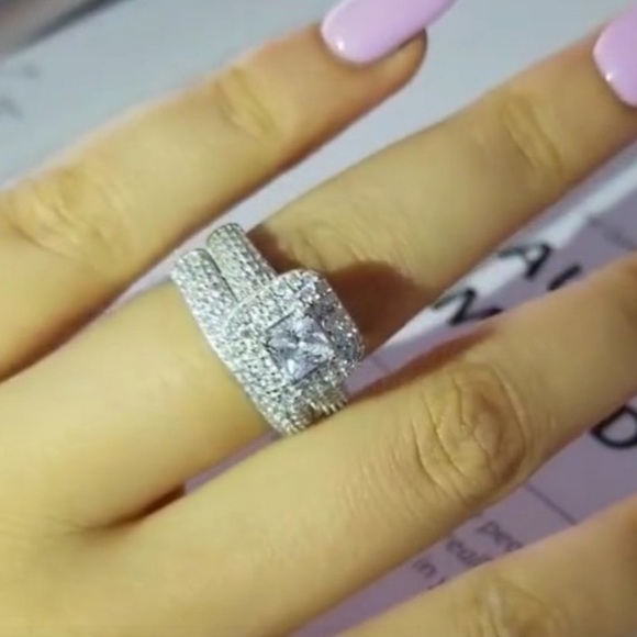 NEW 925 Sterling Silver Princess Halo Ring Set - Picture 3 of 7